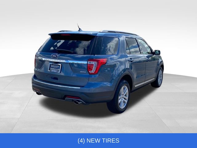 Used 2018 Ford Explorer XLT w/ Equipment Group 201A AWD/4WD image 3