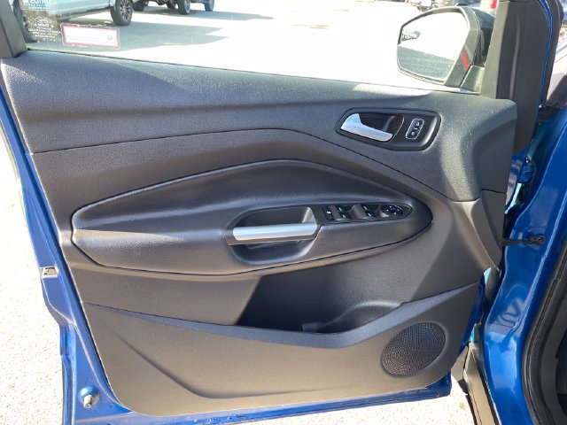 Used 2017 Ford Escape SE w/ SE Sport Appearance Package FWD image 10