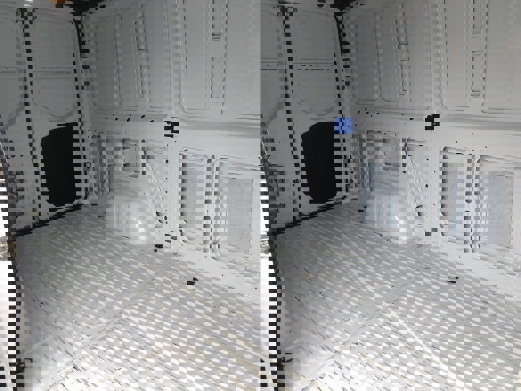 Used 2019 Freightliner Sprinter 2500 w/ Driver Convenience Package image 30