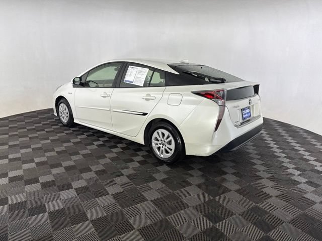 Used 2016 Toyota Prius Two FWD image 9