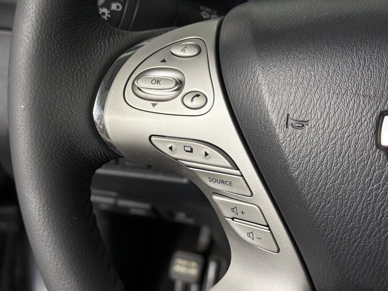 Used 2015 Nissan Murano Platinum w/ Platinum Technology Package FWD image 27