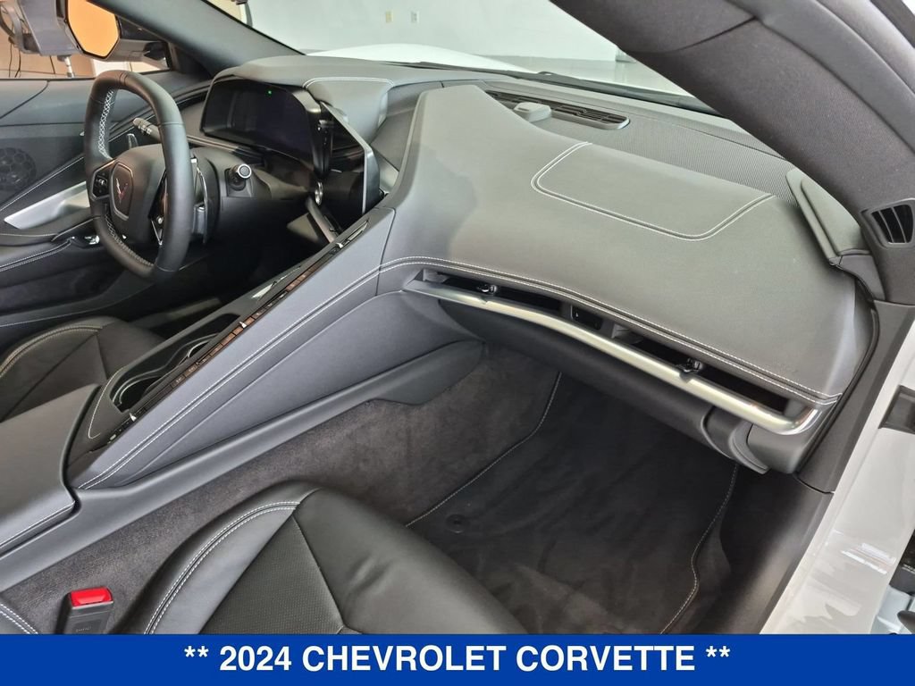 Used 2024 Chevrolet Corvette Stingray Convertible w/ Z51 Performance Package RWD image 24