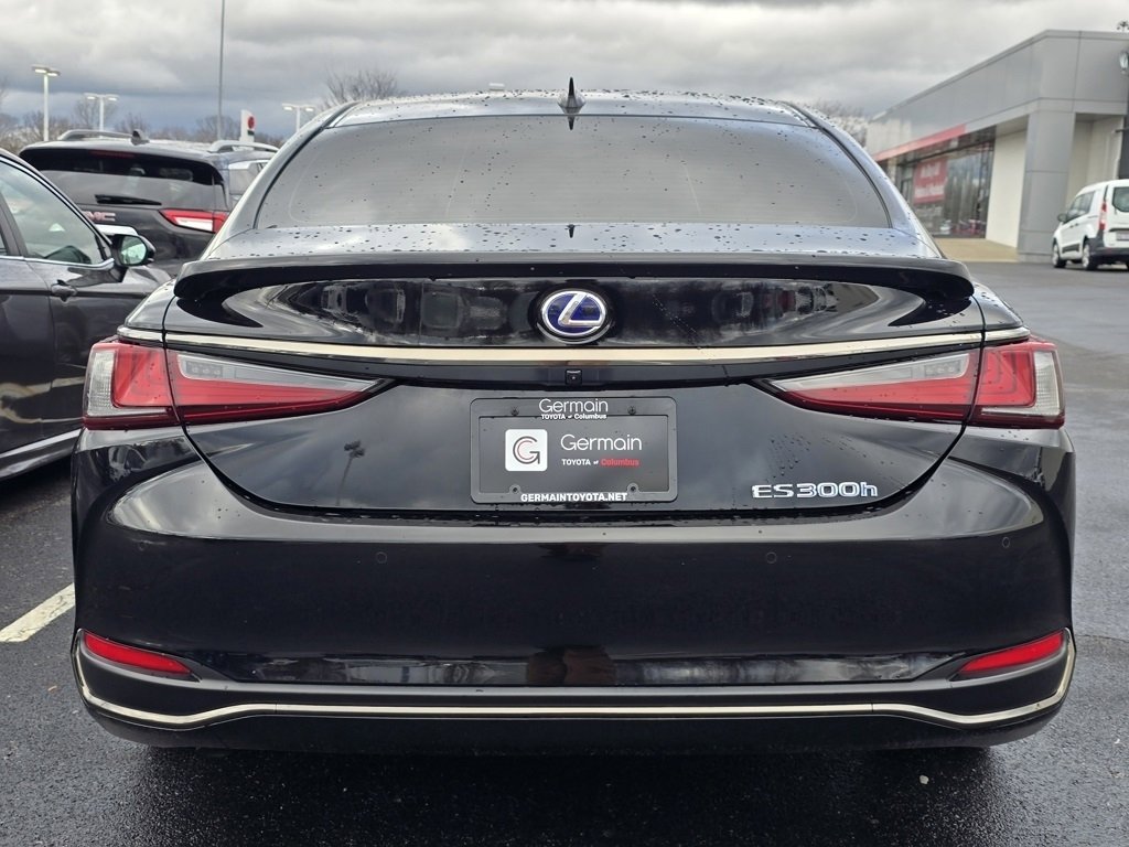 Used 2022 Lexus ES 300h F Sport image 13