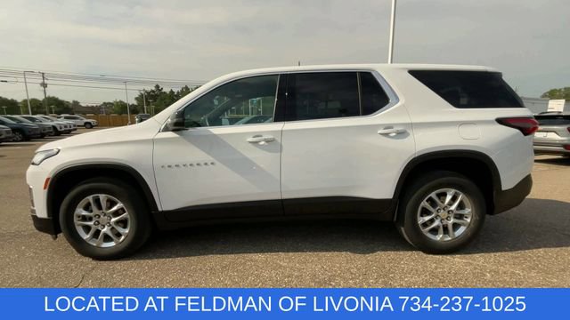 Used 2023 Chevrolet Traverse LS image 5