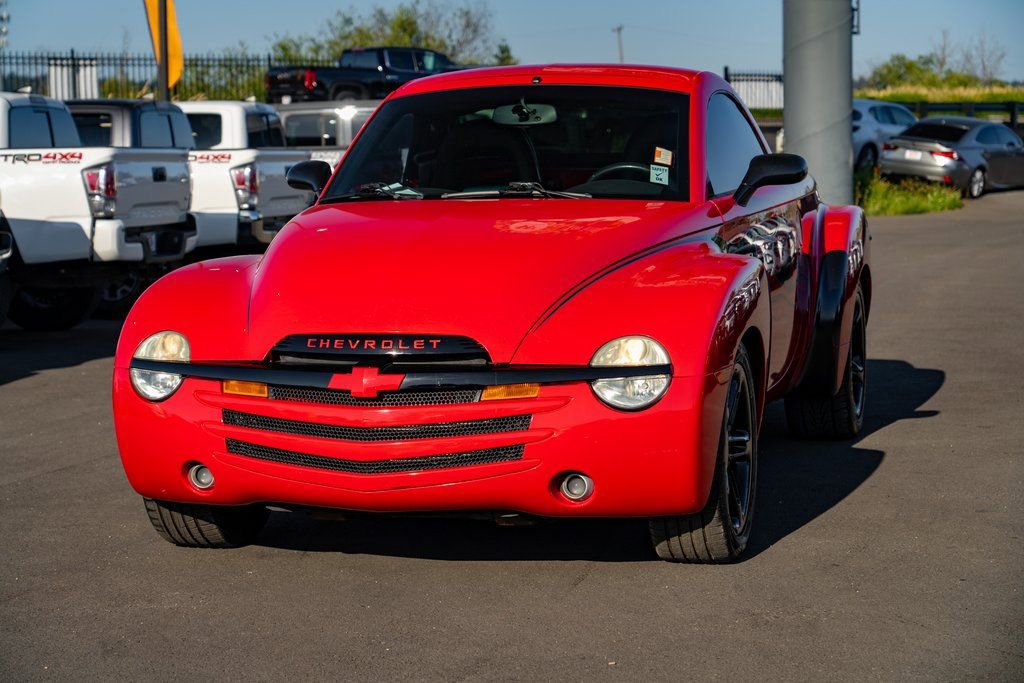 Used 2003 Chevrolet SSR w/ Preferred Equipment Group image 4