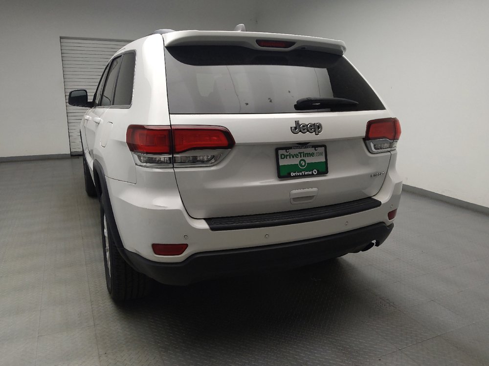 Used 2021 Jeep Grand Cherokee Laredo AWD/4WD image 6