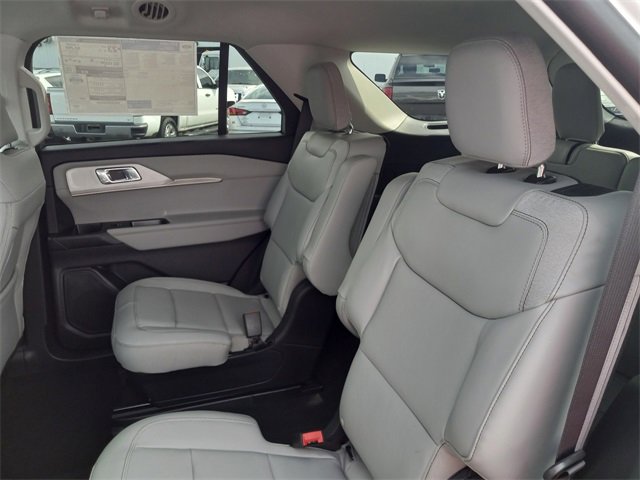 New 2026 Ford Explorer Active image 14