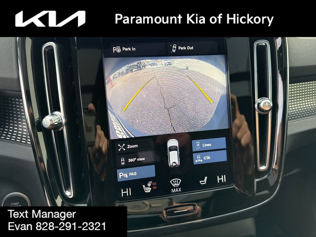 Used 2021 Volvo XC40 T5 R-Design w/ Advanced Package image 23