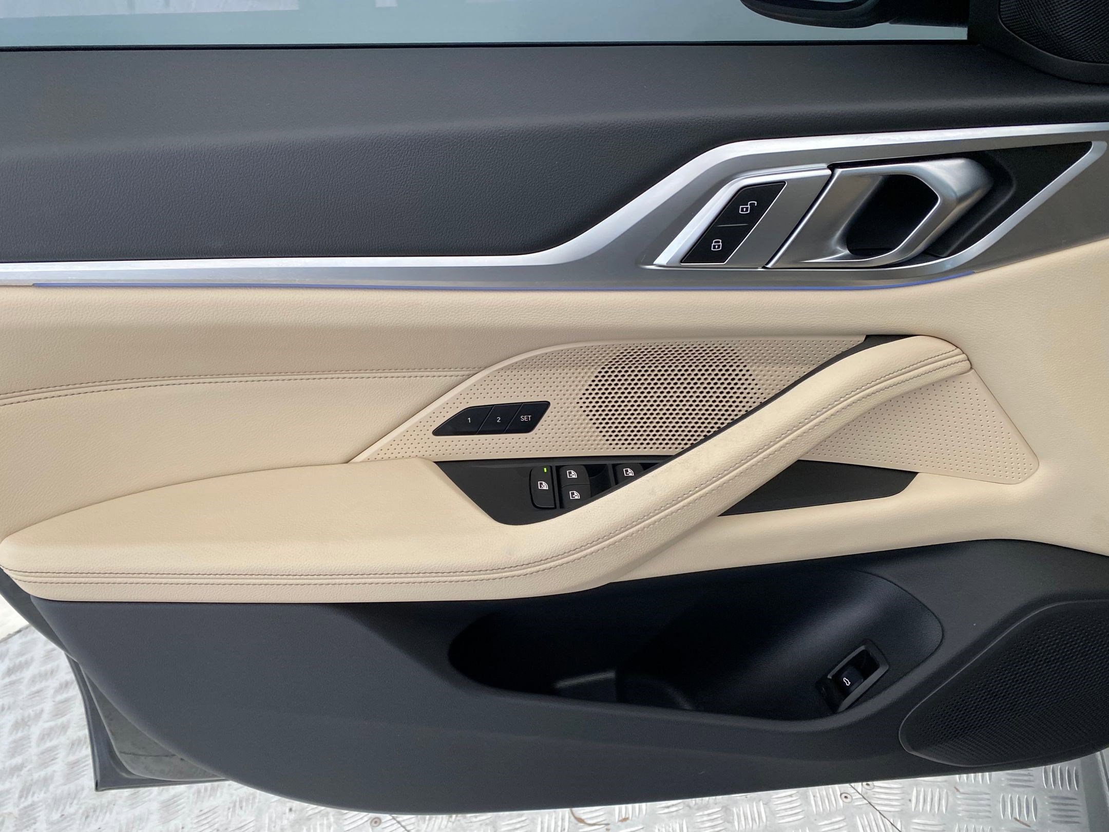 Certified 2023 BMW i4 eDrive35 w/ Premium Package image 11