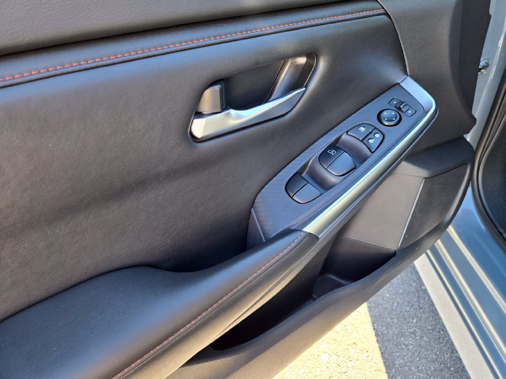 Certified 2024 Nissan Sentra SR FWD image 12