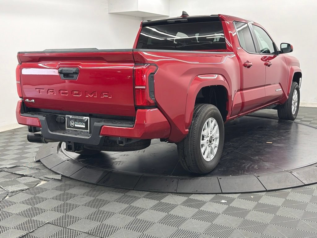 Used 2025 Toyota Tacoma SR5 AWD/4WD image 10