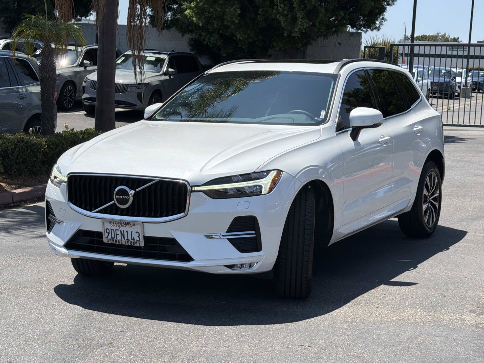 Certified 2023 Volvo XC60 B5 Core w/ Climate Package FWD image 3