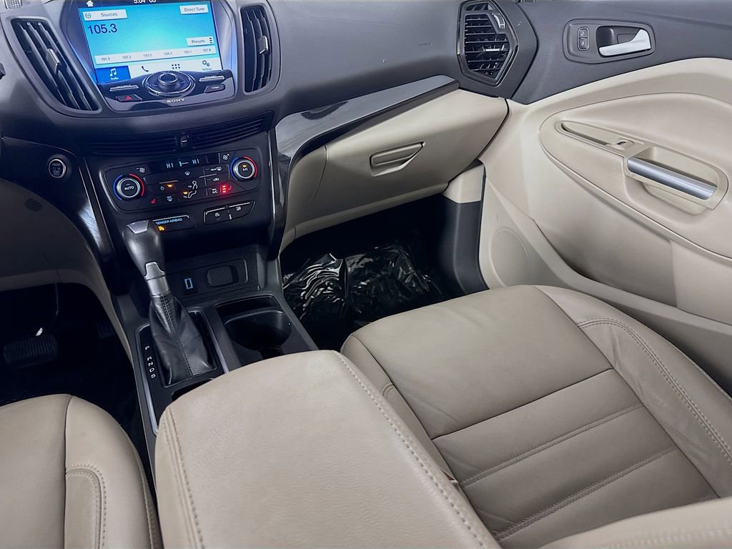 Used 2017 Ford Escape Titanium FWD image 27