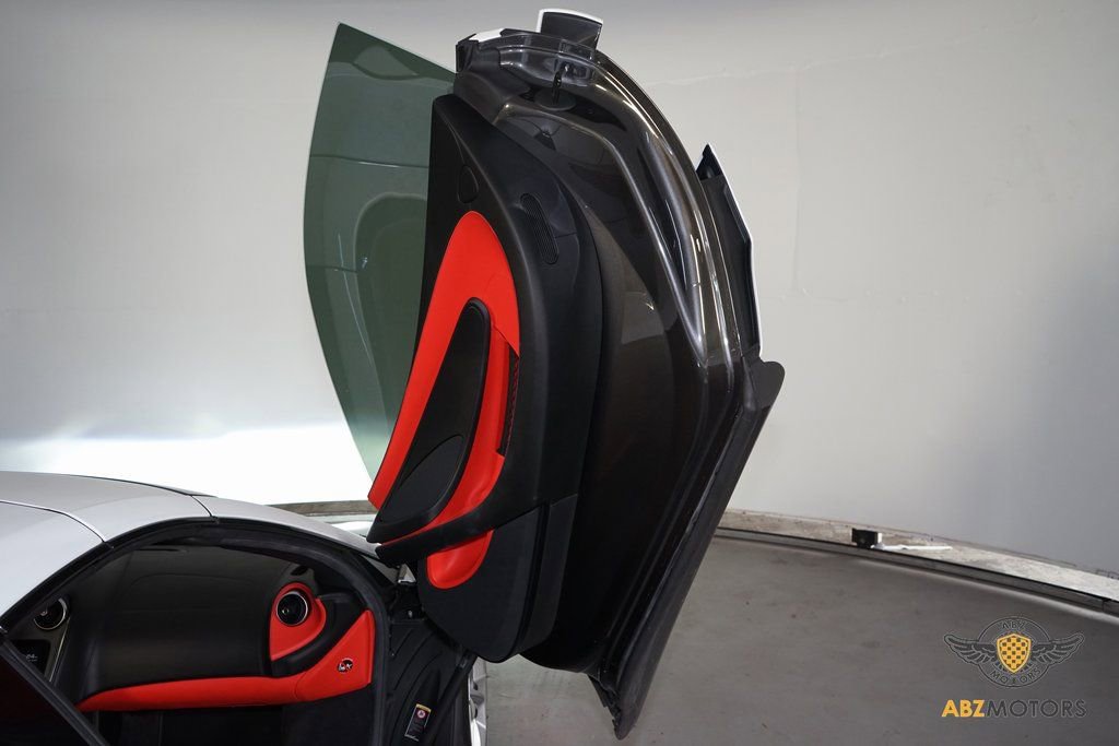 Used 2020 McLaren 600LT Spider image 10