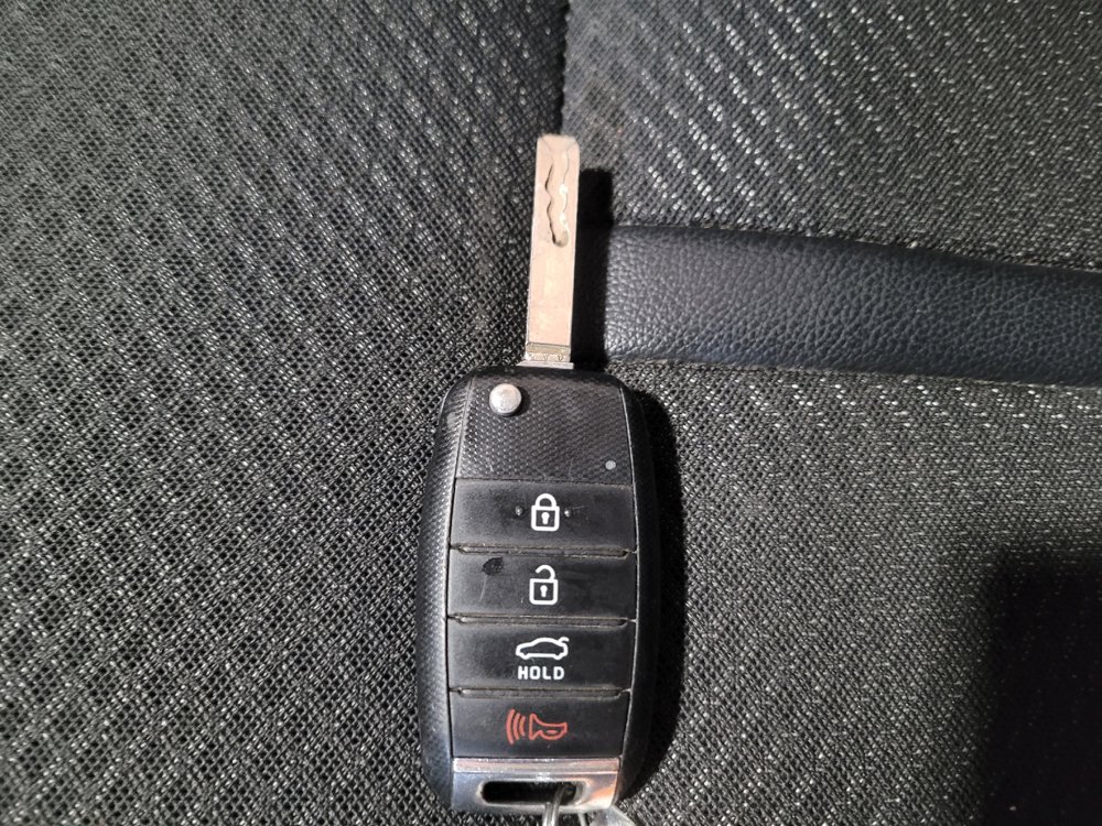 Used 2018 Kia Optima S FWD image 32