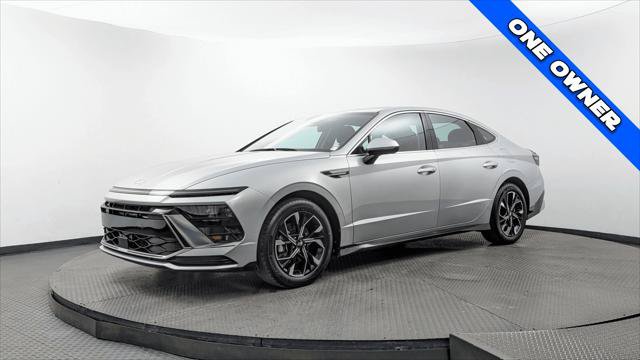 Used 2025 Hyundai Sonata SEL FWD image 2