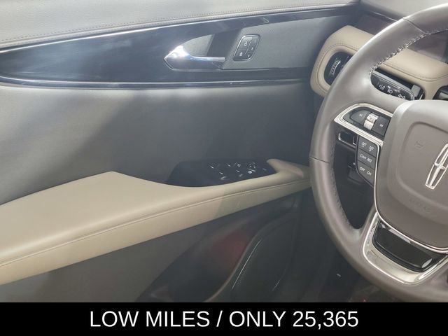 Used 2022 Lincoln Nautilus Reserve AWD/4WD image 31