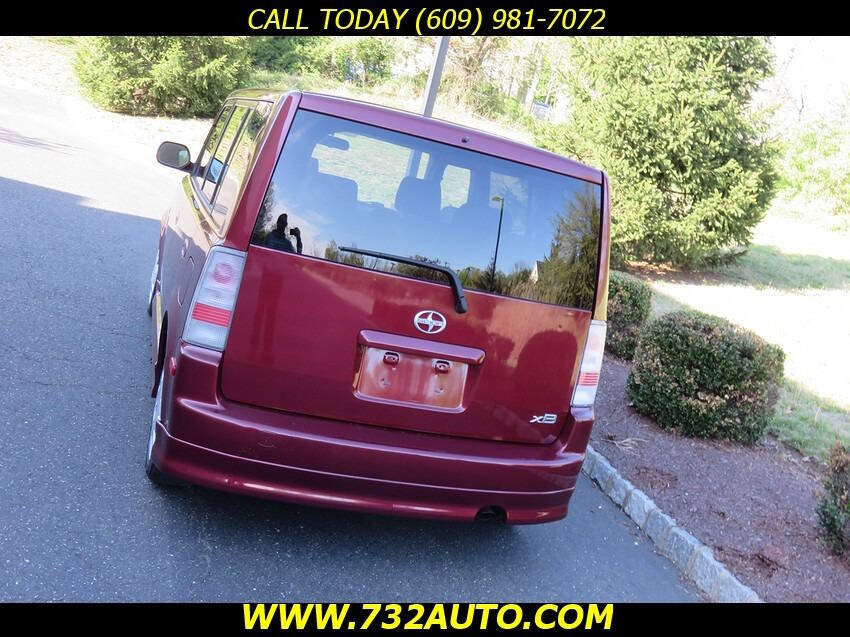 Used 2006 Scion xB FWD image 28