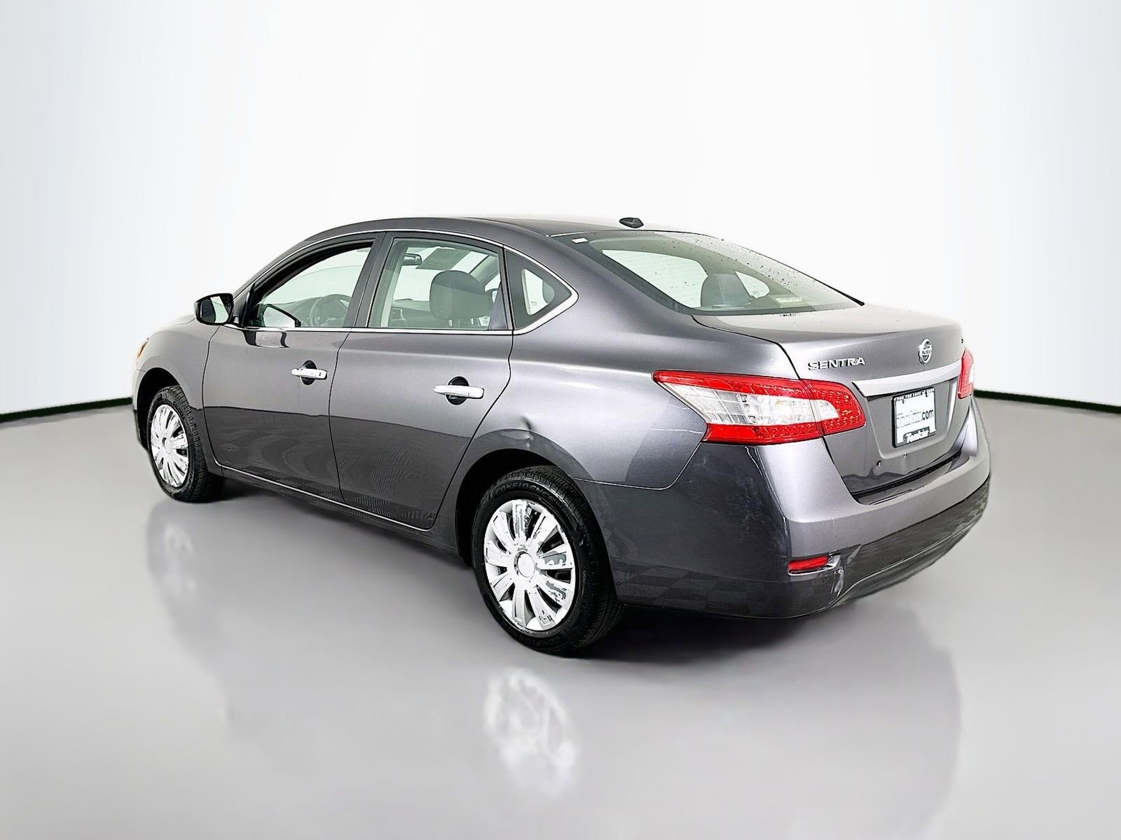 Used 2015 Nissan Sentra SV FWD image 5