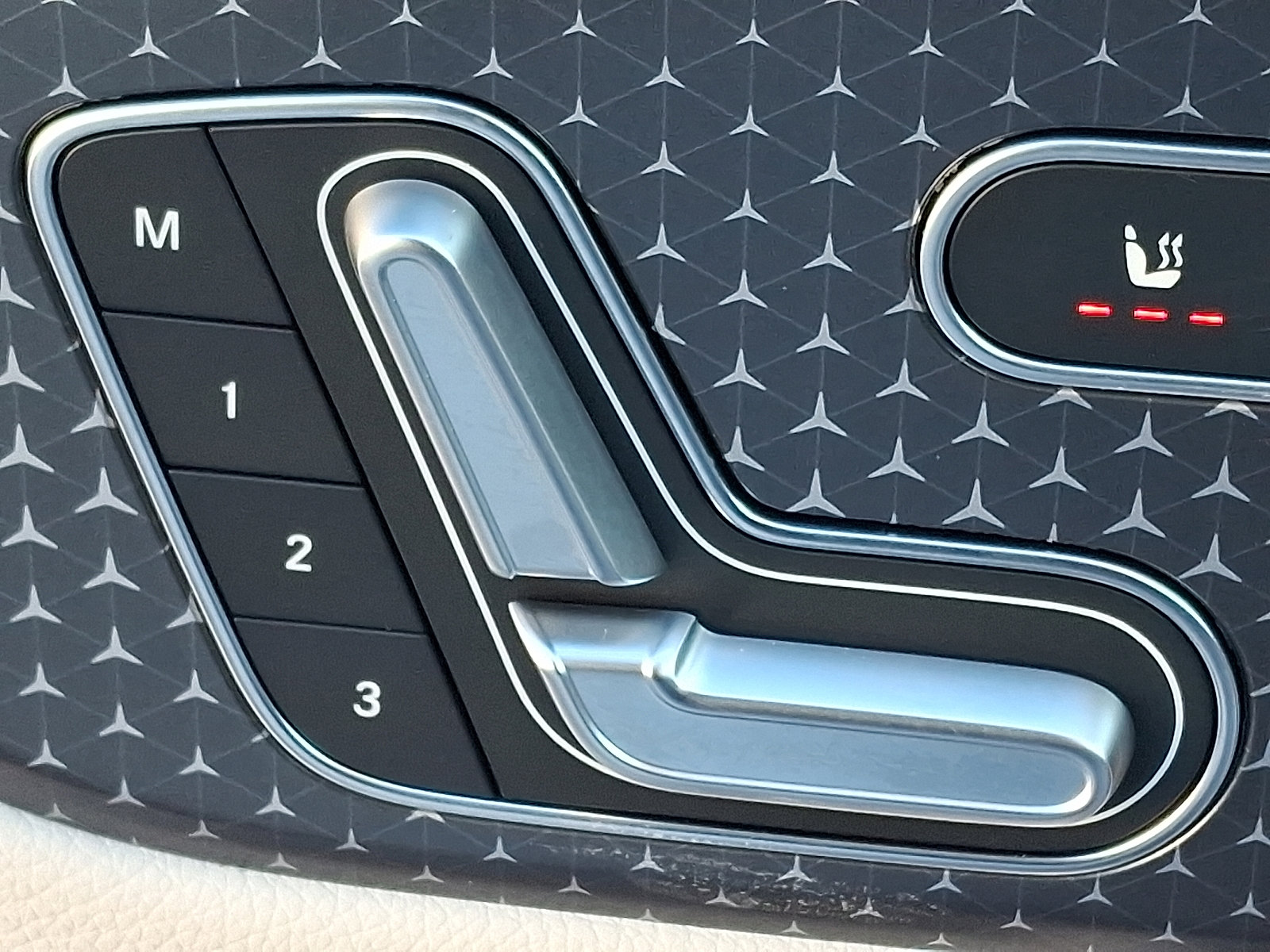 New 2026 Mercedes-Benz GLA 250 4MATIC image 21
