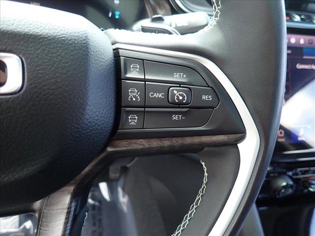 Used 2022 Jeep Grand Cherokee Limited 4xe w/ Luxury Tech Group II AWD/4WD image 18