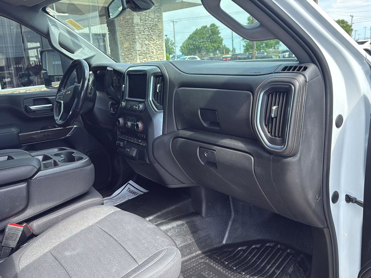 Used 2022 Chevrolet Silverado 2500 LT w/ Convenience Package AWD/4WD image 16