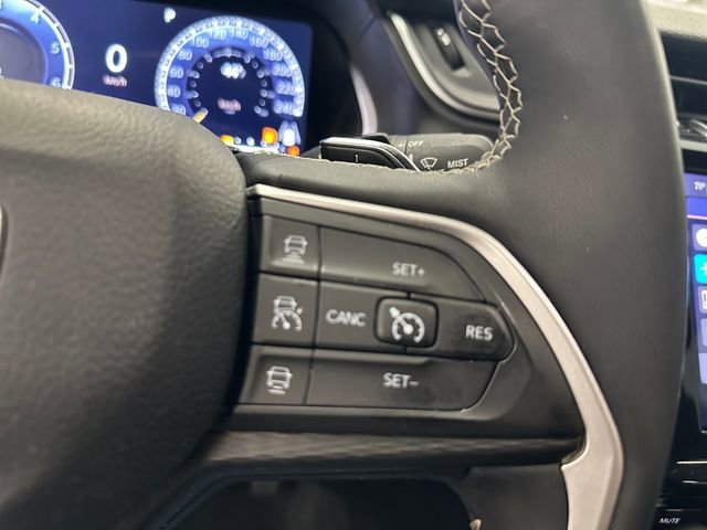 Used 2024 Jeep Grand Cherokee L Laredo AWD/4WD image 30