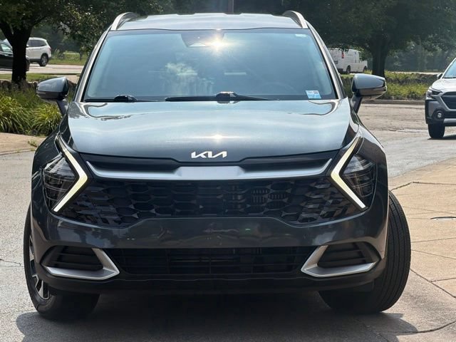 Used 2025 Kia Sportage EX AWD/4WD image 2