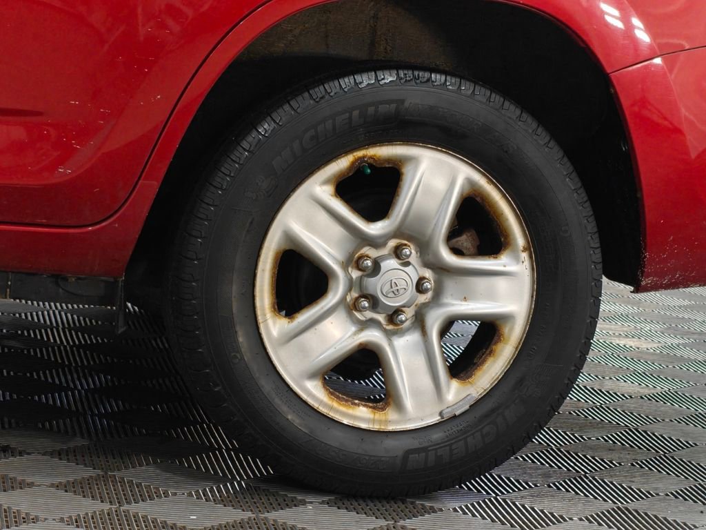 Used 2012 Toyota RAV4 4WD w/ Value Pkg image 32