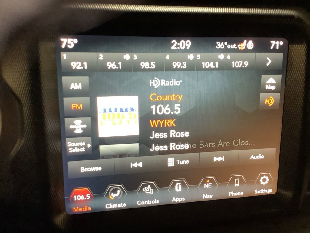 Used 2021 Jeep Wrangler Unlimited Sport image 33