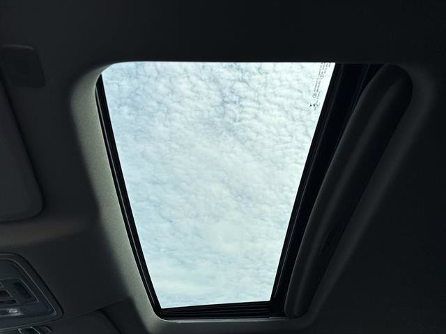 Used 2021 GMC Sierra 2500 Denali w/ Denali Ultimate Package image 18