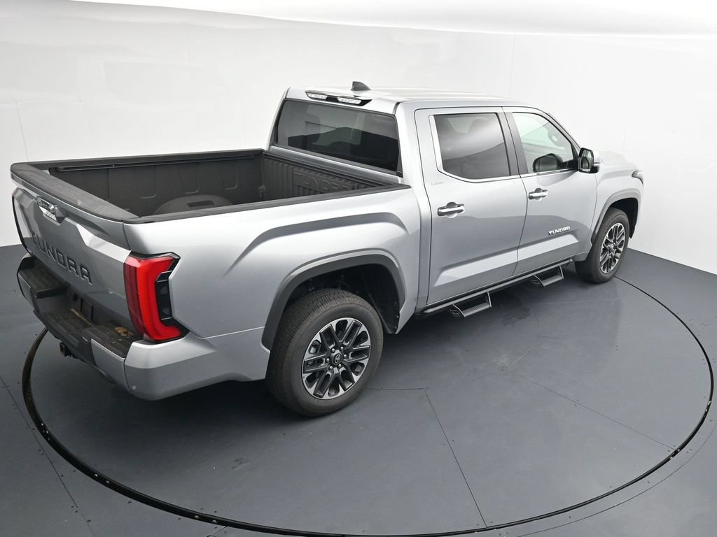 Used 2026 Toyota Tundra Limited AWD/4WD image 16