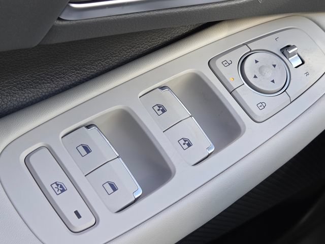 New 2026 Hyundai Sonata SEL FWD image 29