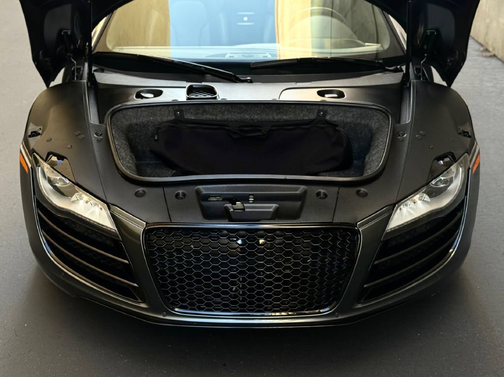 Used 2012 Audi R8 V10 AWD/4WD image 32