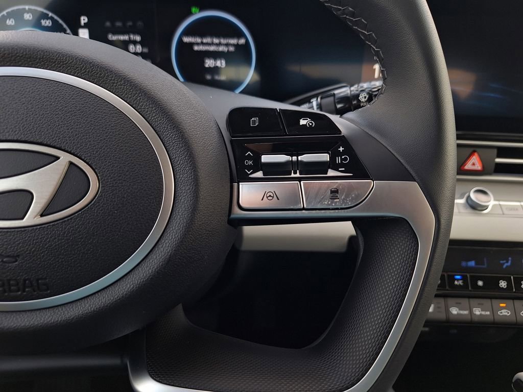 New 2026 Hyundai Elantra Limited image 16