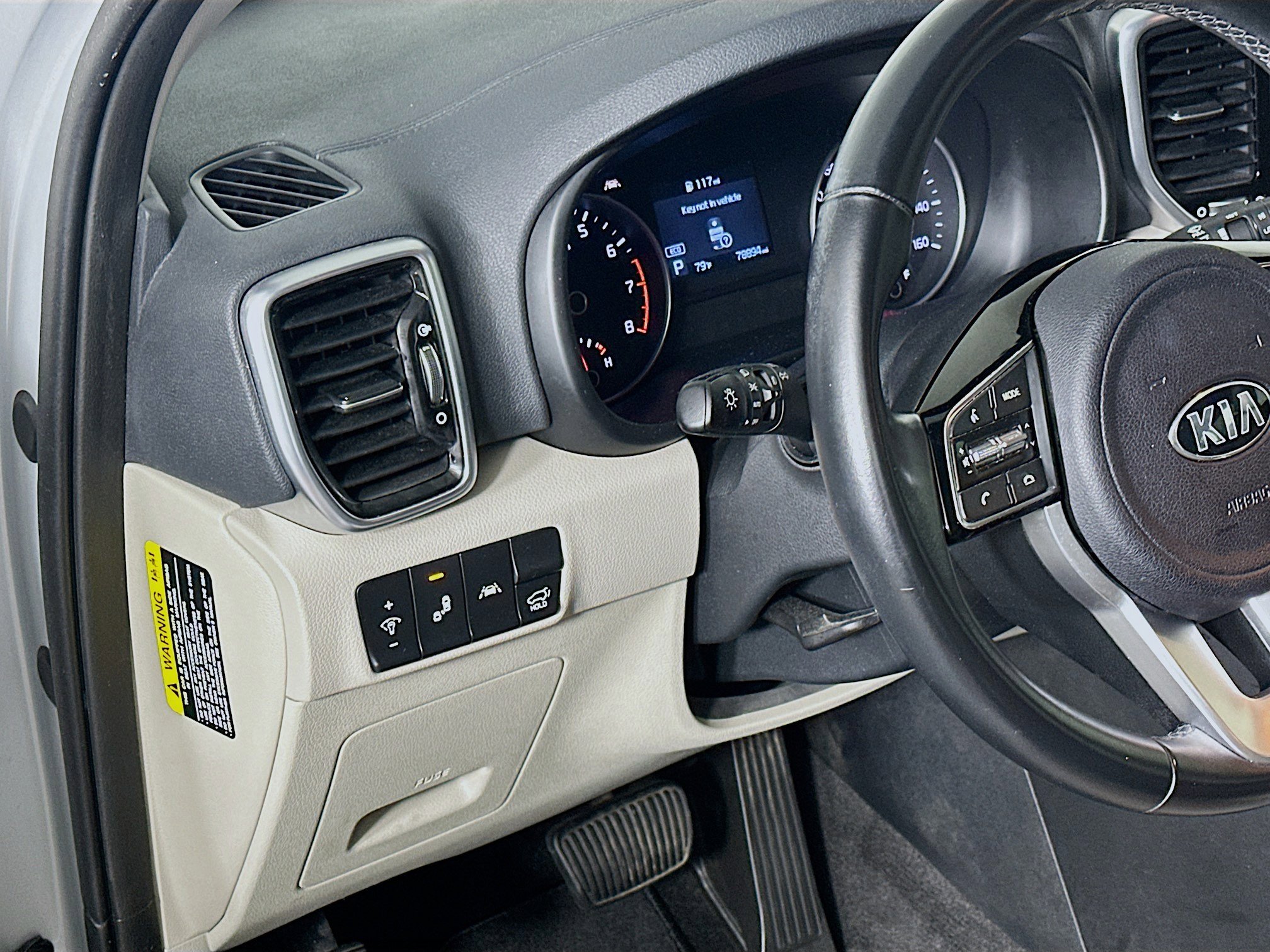 Used 2020 Kia Sportage EX image 17