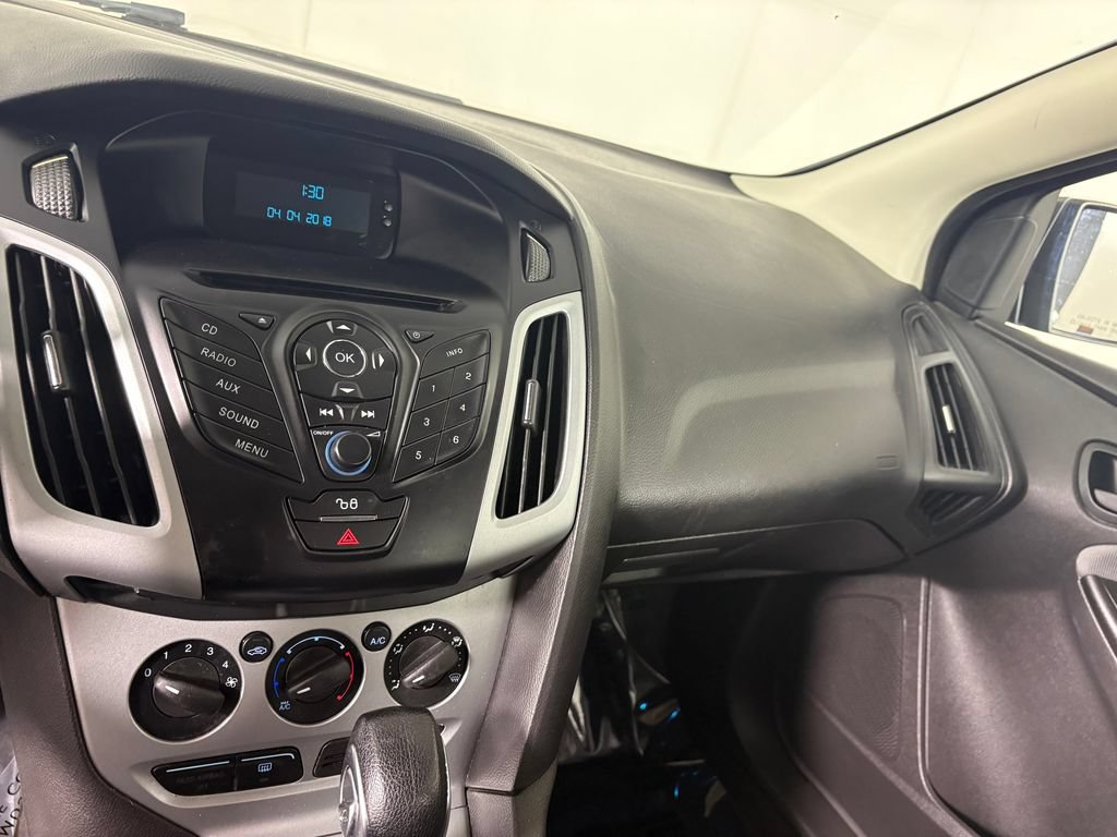 Used 2012 Ford Focus SE FWD image 16