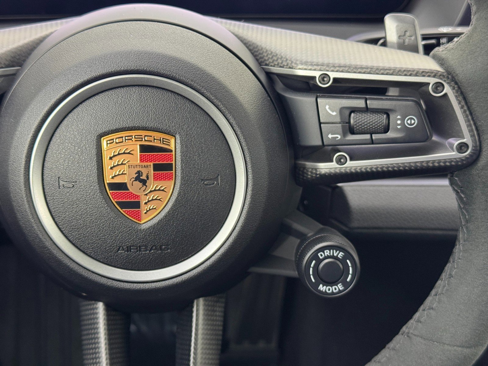 Used 2025 Porsche Panamera 4 w/ Premium Package image 23