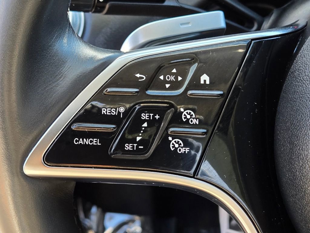 Used 2025 Mercedes-Benz E 350 Sedan image 21