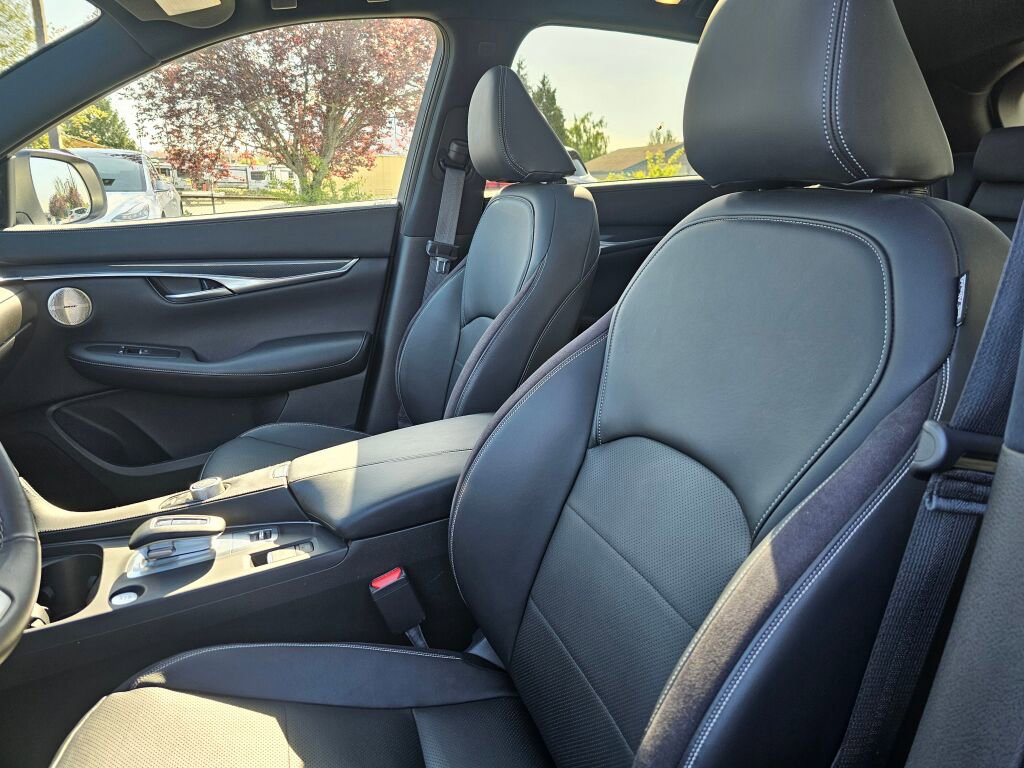 Used 2023 INFINITI QX50 Sport AWD/4WD image 25