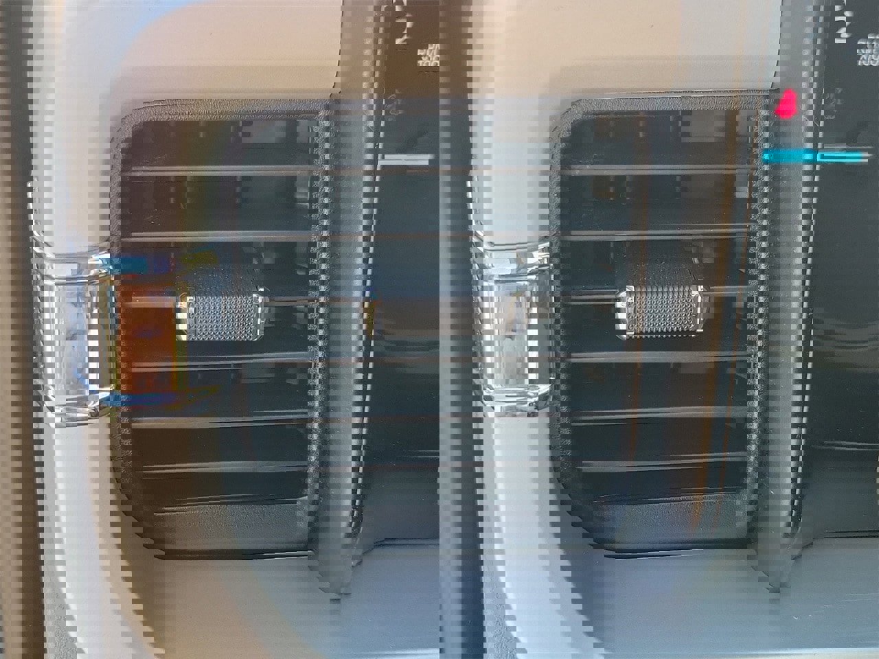 Used 2023 Ford F250 XLT image 31