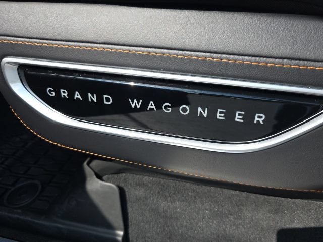 Used 2025 Jeep Grand Wagoneer L Series III w/ Rear Seat Video Group 1 AWD/4WD image 62