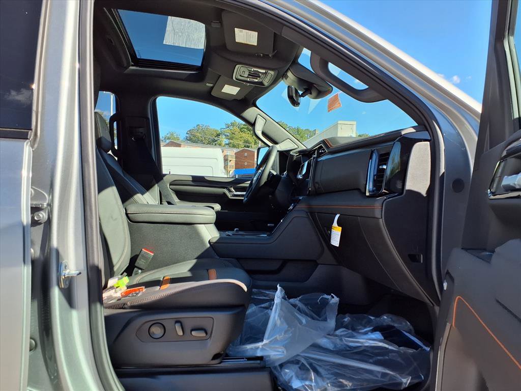 New 2026 GMC Sierra 2500 AT4 w/ AT4 Premium Plus Package image 23