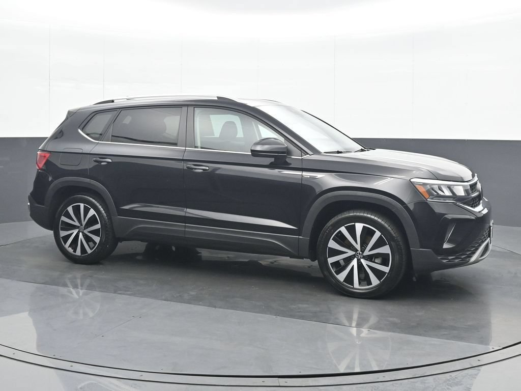 Used 2022 Volkswagen Taos SE AWD/4WD image 8