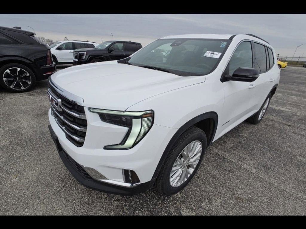 Used 2025 GMC Acadia Elevation w/ Elevation Premium Package image 8