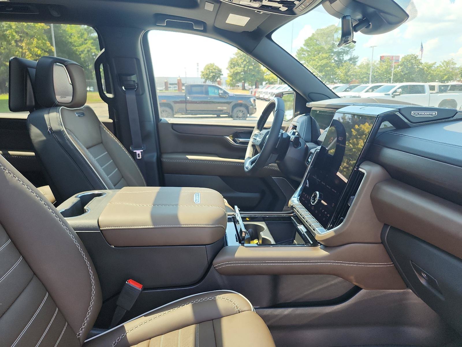 New 2026 GMC Yukon XL Denali Ultimate AWD/4WD image 7
