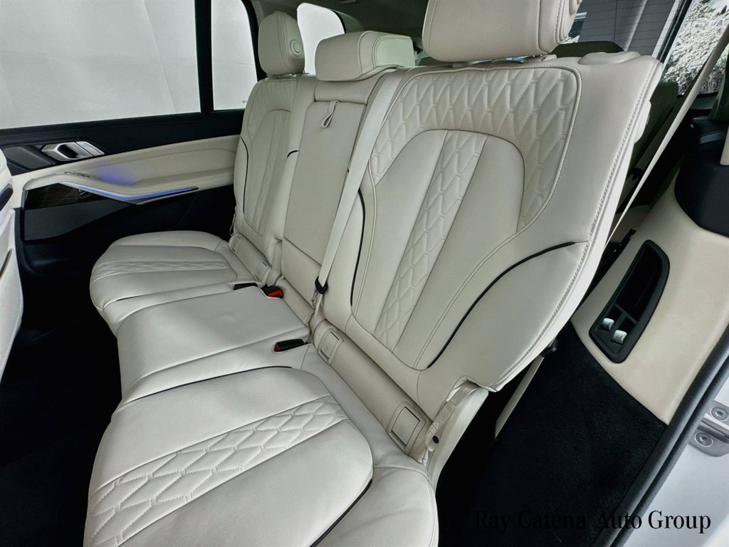 Used 2026 BMW X7 xDrive40i AWD/4WD image 26