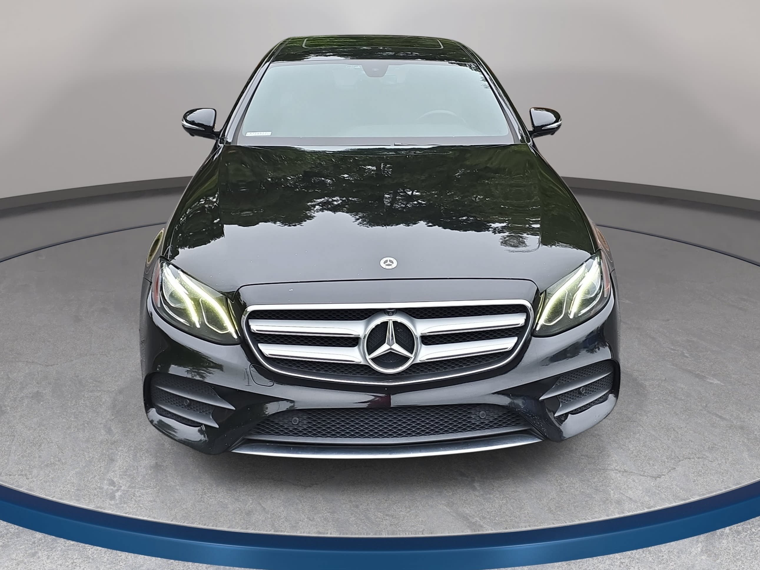 Used 2020 Mercedes-Benz E 350 Sedan image 2