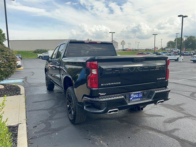 Used 2026 Chevrolet Silverado 1500 Custom Trail Boss AWD/4WD image 6