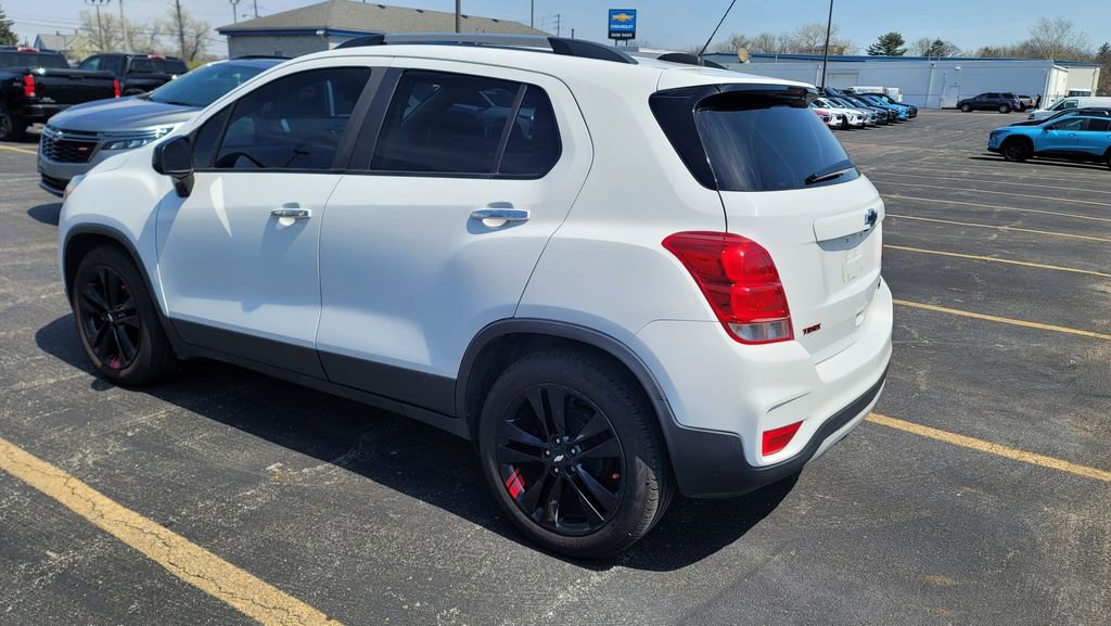 Used 2018 Chevrolet Trax LT w/ Redline Edition image 4